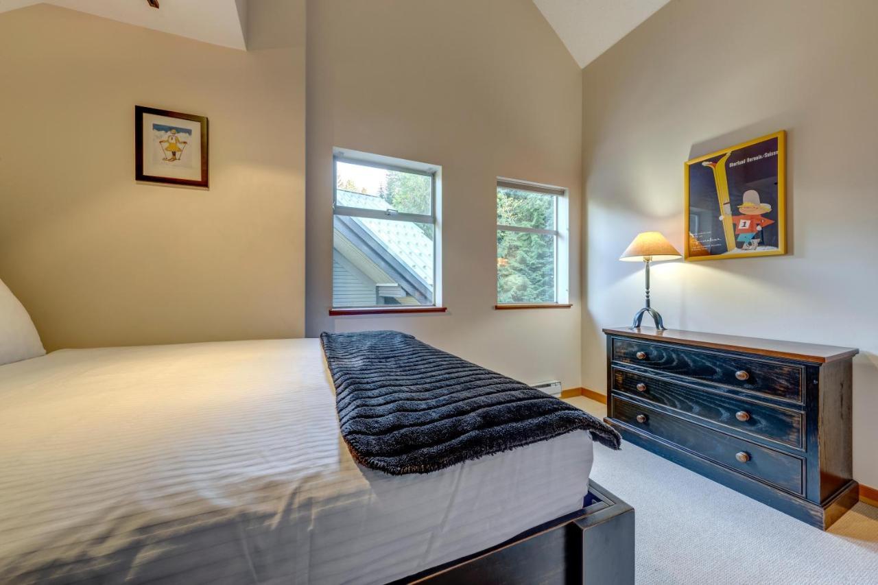 Villa Snowy Creek 14 Whistler Exterior foto
