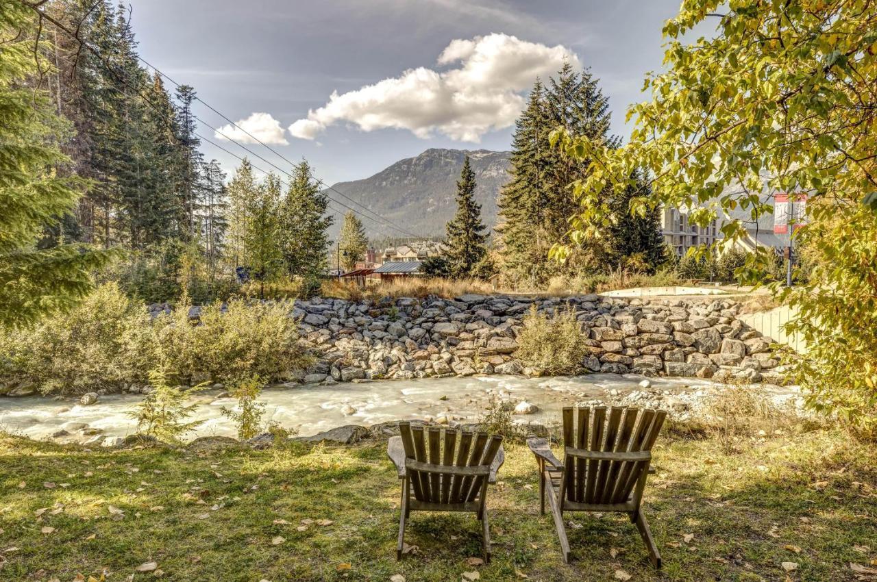 Villa Snowy Creek 14 Whistler Exterior foto