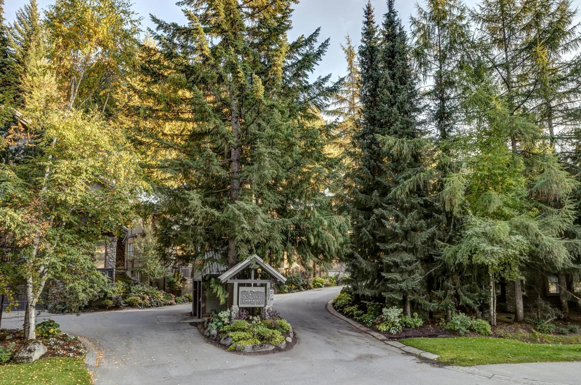 Villa Snowy Creek 14 Whistler Exterior foto